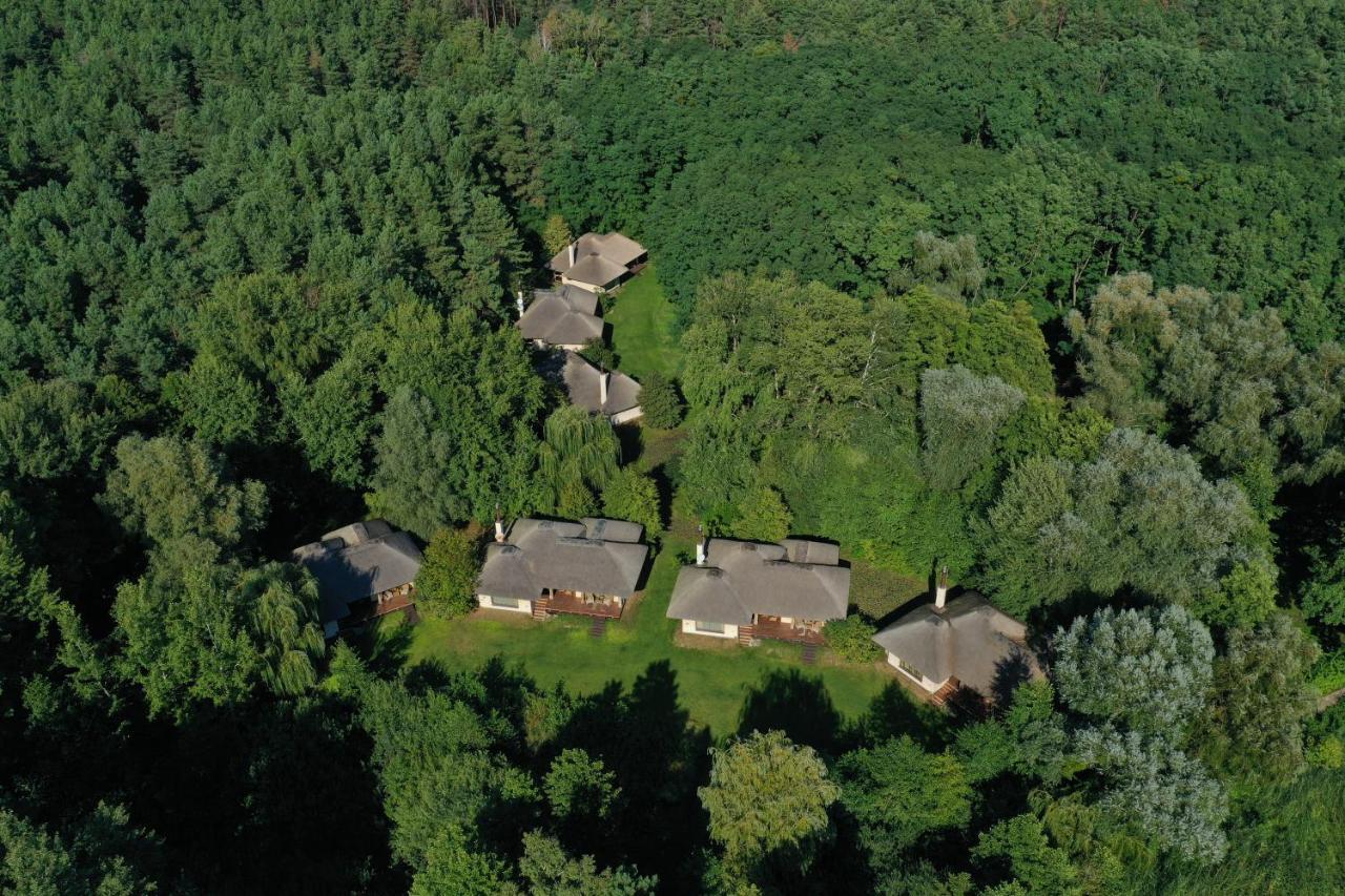 Secret Resort Club Pereyaslav-Khmelʼnytsʼkyy エクステリア 写真