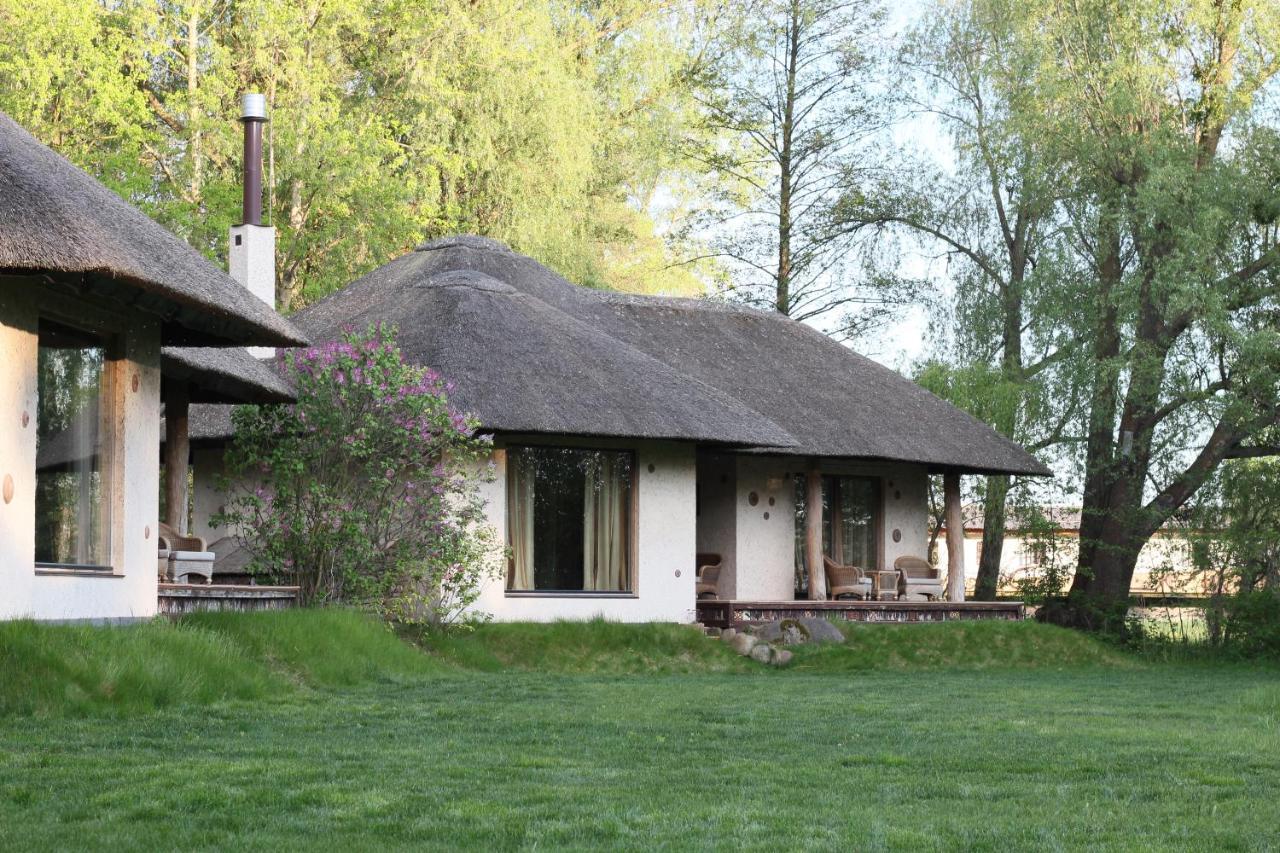 Secret Resort Club Pereyaslav-Khmelʼnytsʼkyy エクステリア 写真