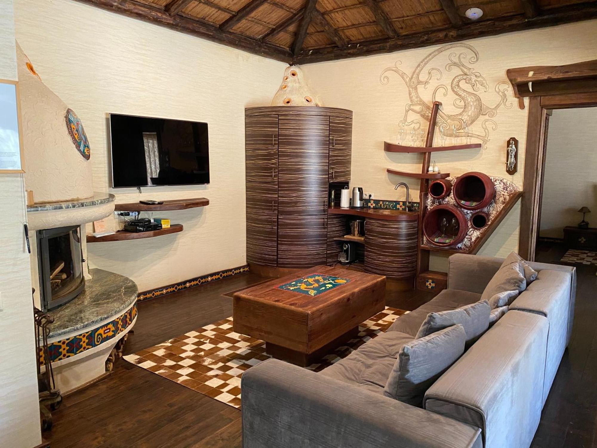 Secret Resort Club Pereyaslav-Khmelʼnytsʼkyy エクステリア 写真
